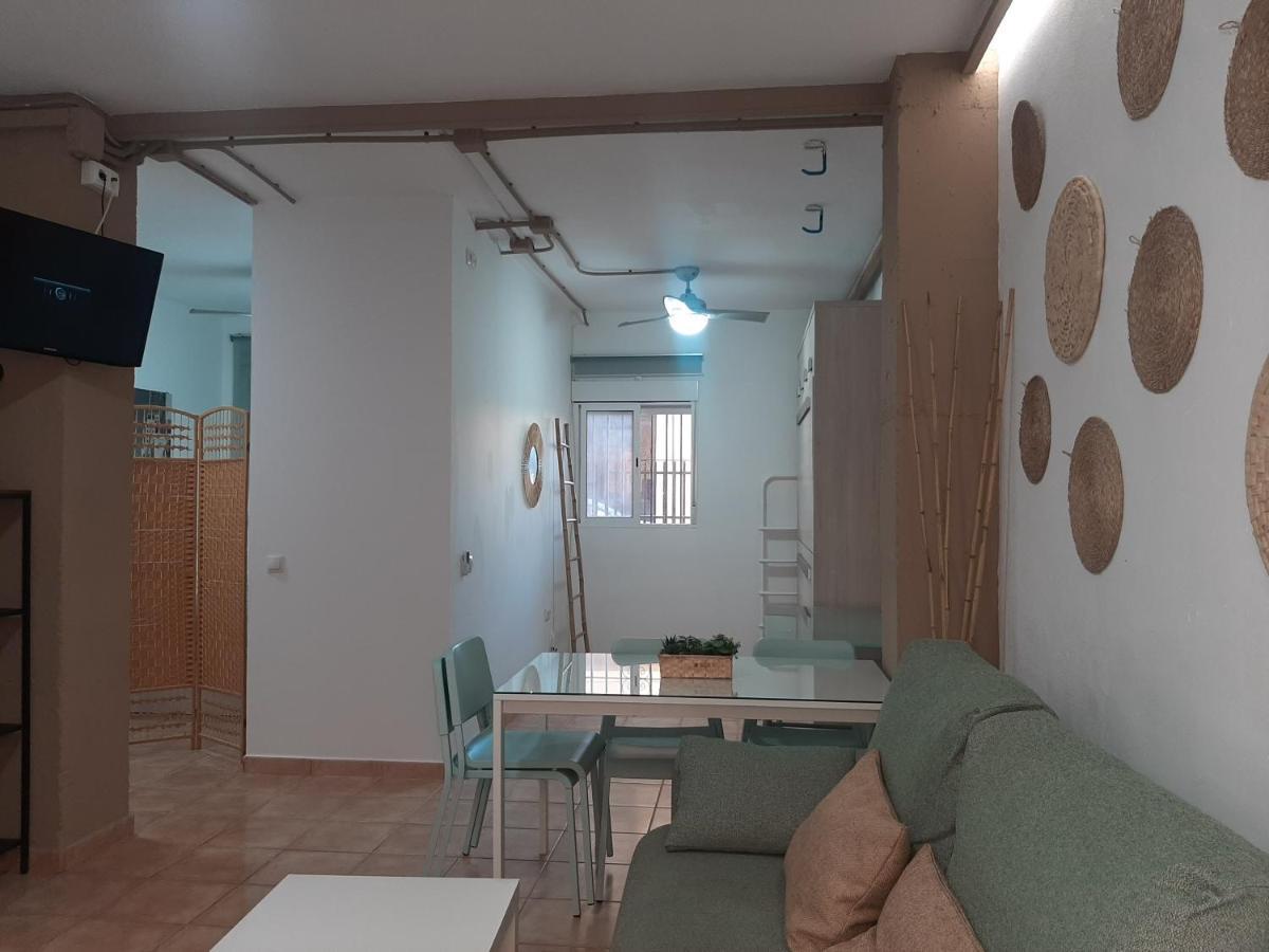 Apartamento Huelin, A 5 Minutos A Pie De La Playa *