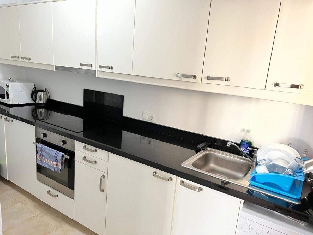 Tropicana, Nerja - 2 Bedroom Private With Sea Views Apartamento *