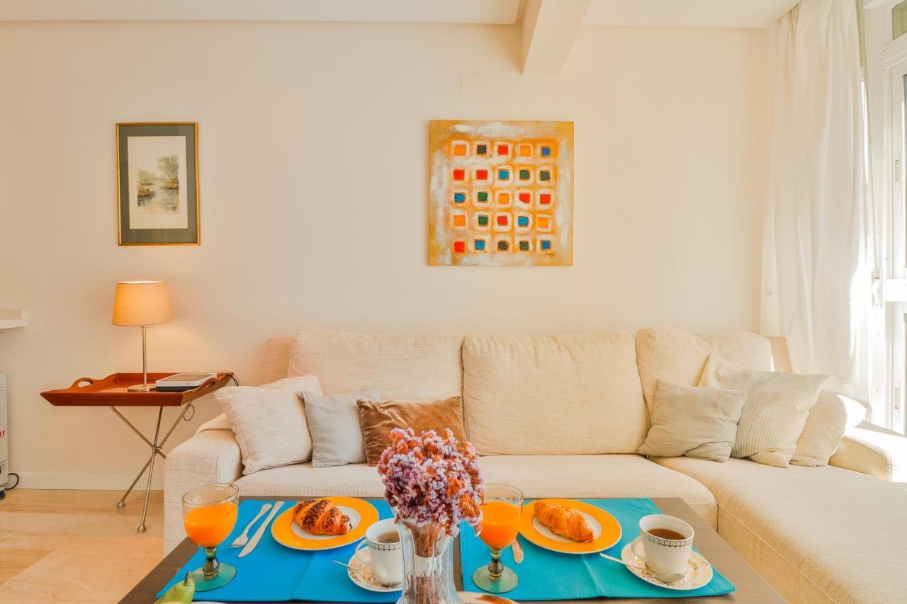 C8 - Seaside Malagueta Close To The