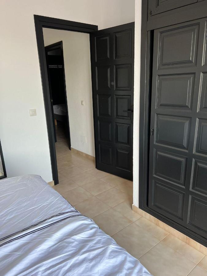 Tropicana, Nerja - 2 Bedroom Private With Sea Views Apartamento