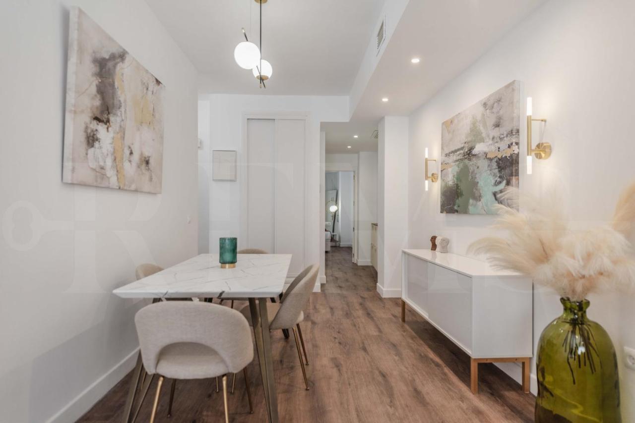 Designed Minimalist - Center By Rems Apartamento *