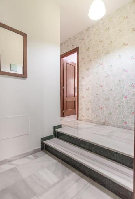 Apartment Bright, Quiet And Ground Floor In The Center *
