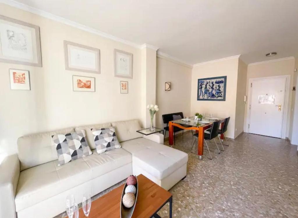 Apartamento Apartamento Céntrico Muy Luminoso, Junto Al Teatro Romano Y Con Vistas A La Alcazaba