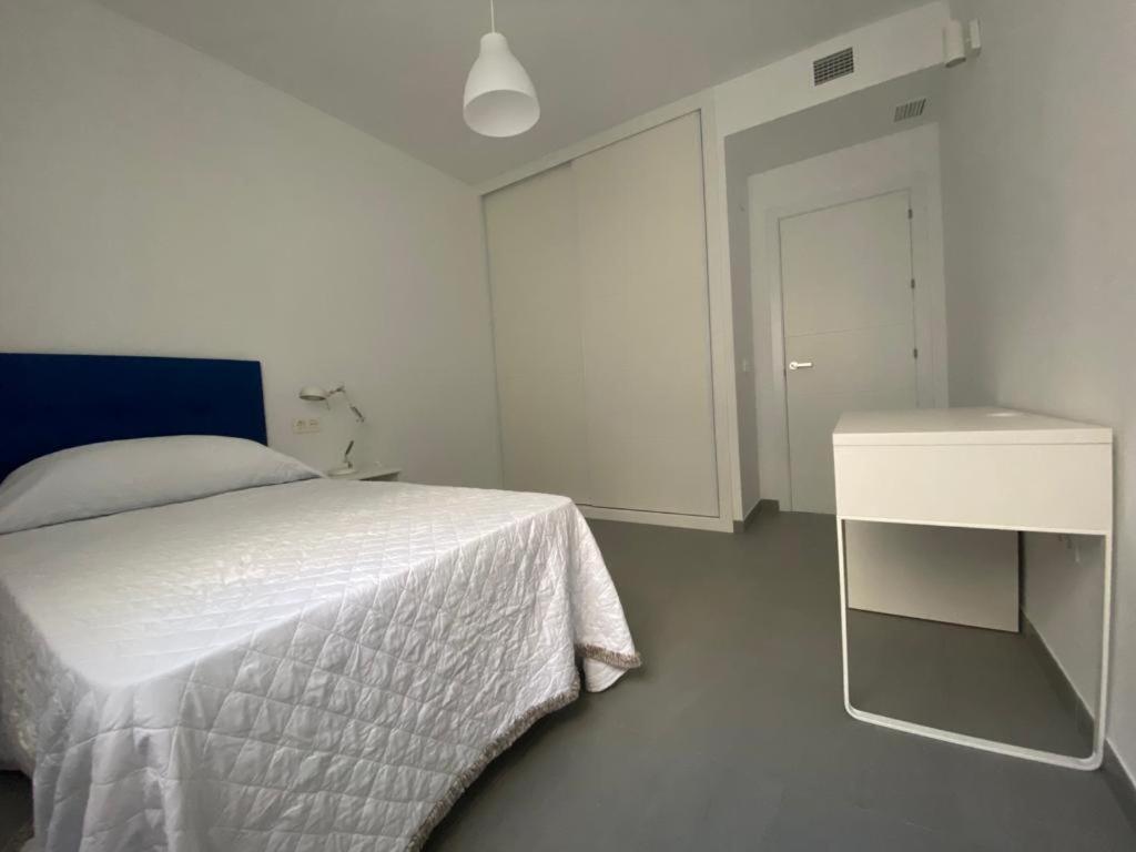 Piso Recinto Ferial En Teatinos Apartamento *