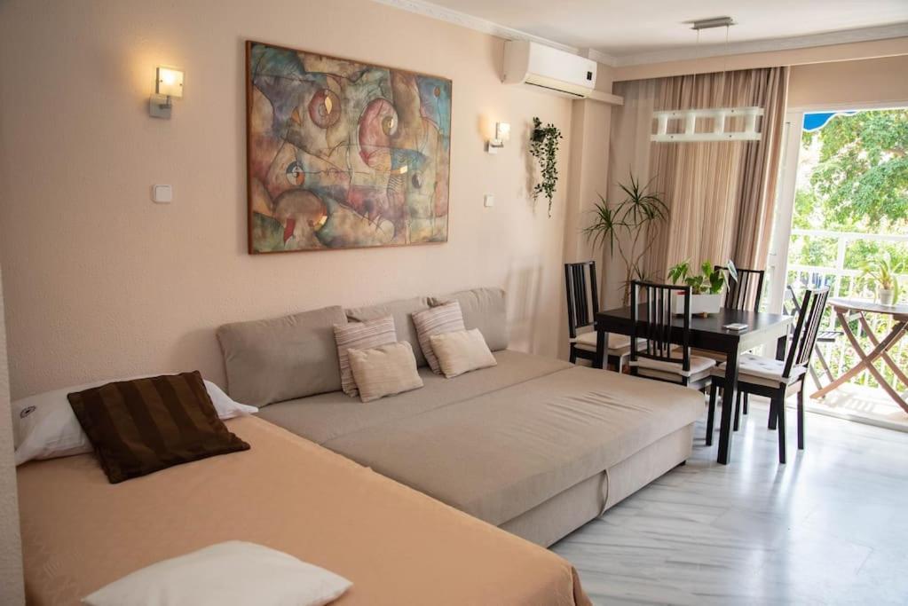 Piso Con Jardín Apartamento *