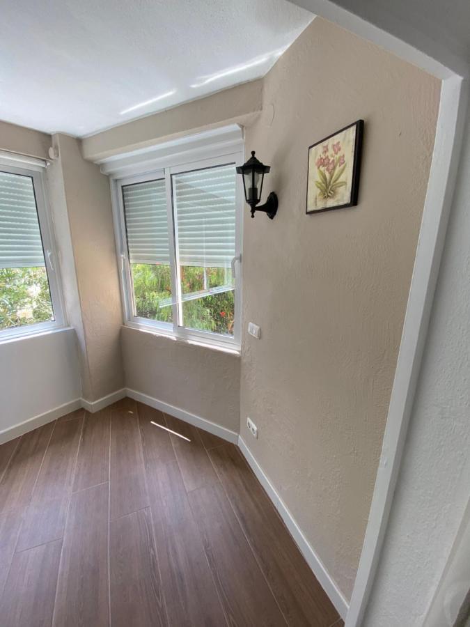 Precioso Apartamento Junto A Playa Y Con Piscina.