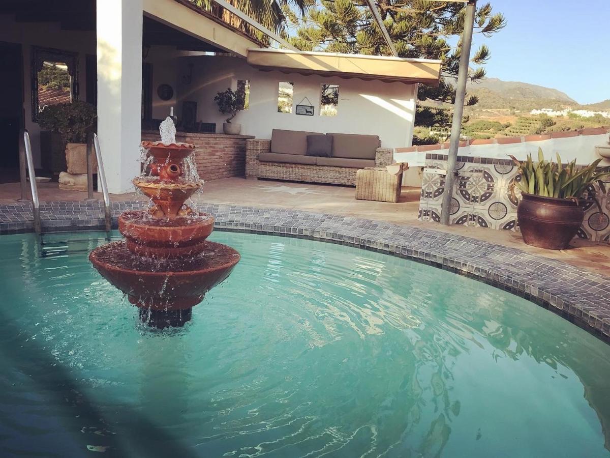 Villa Stunning 3 Bed Finca With Attached 2 Bed Casita With Sea And Mountain Views Málaga