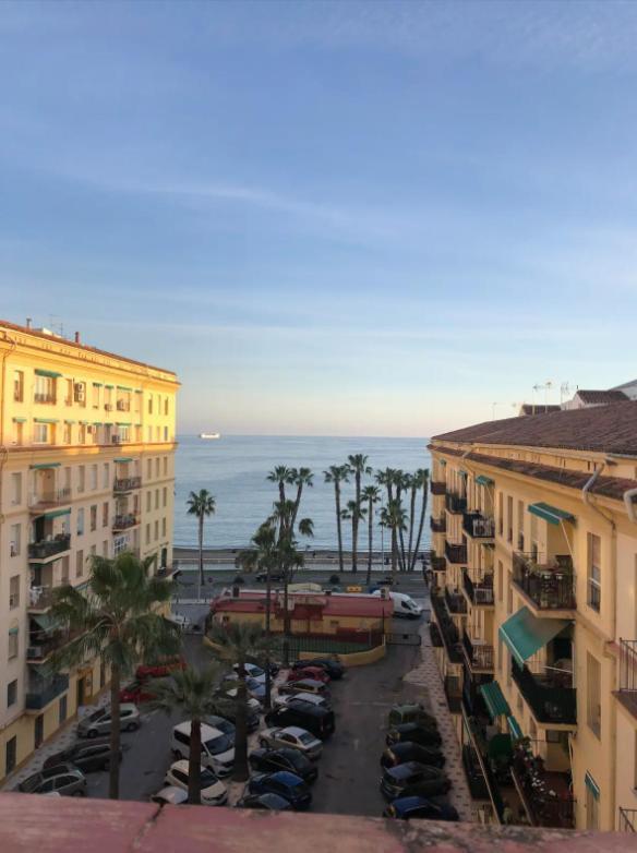 Relax, On The Beach Apartment Malaga