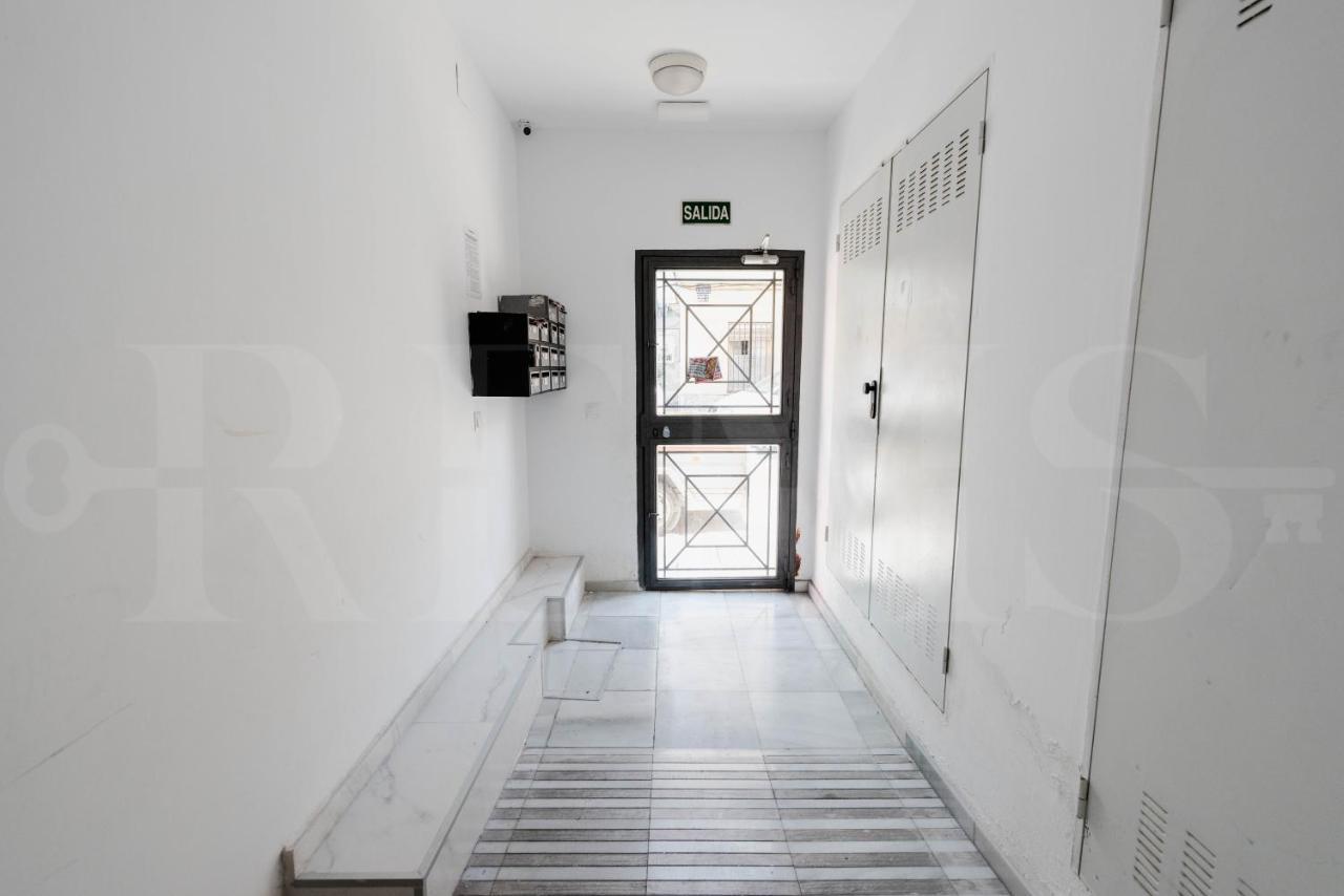 Apartamento Modern W/ Private Rooftop Terrace Málaga