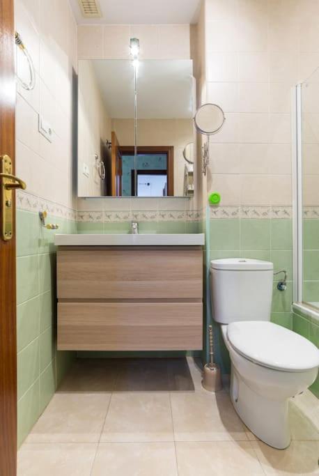 Apartment Bright, Quiet And Ground Floor In The Center Malaga