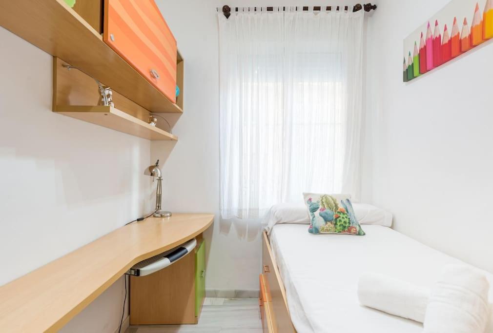 Bright, Quiet And Ground Floor In The Center *