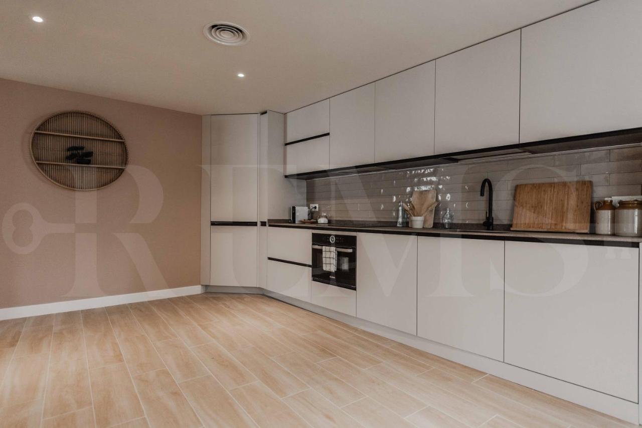Apartamento Idyllic&spacious W/ Parking - Center *