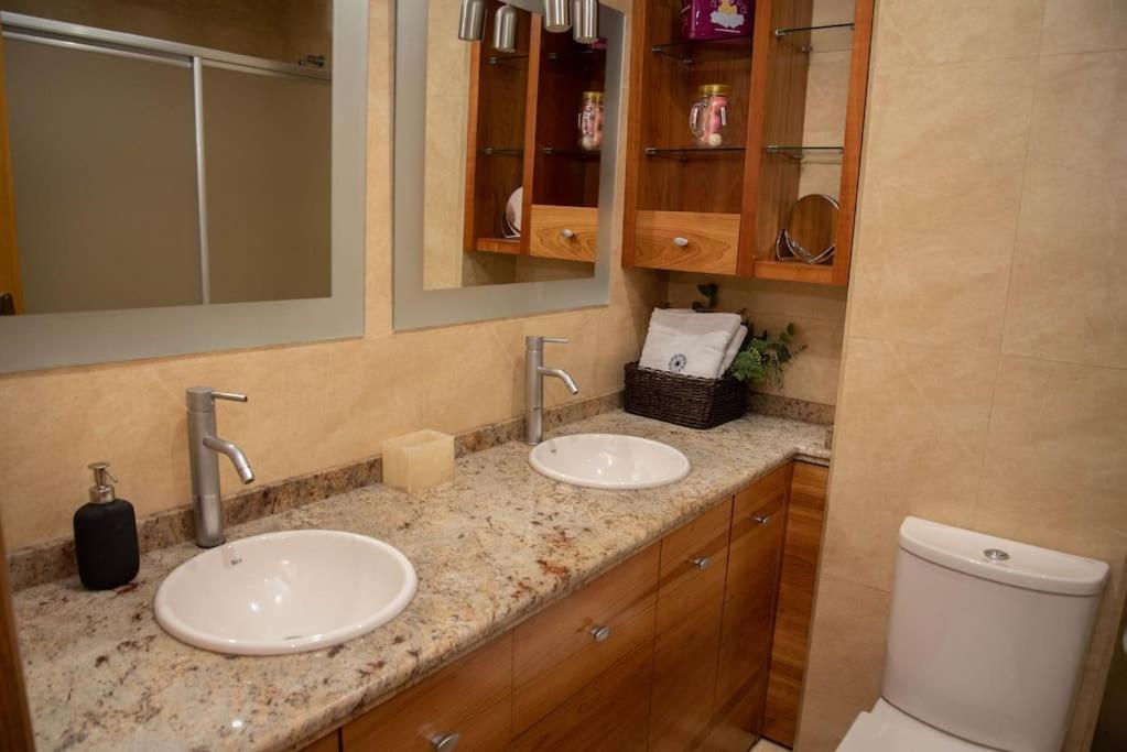 Apartamento Piso Con Jardín *