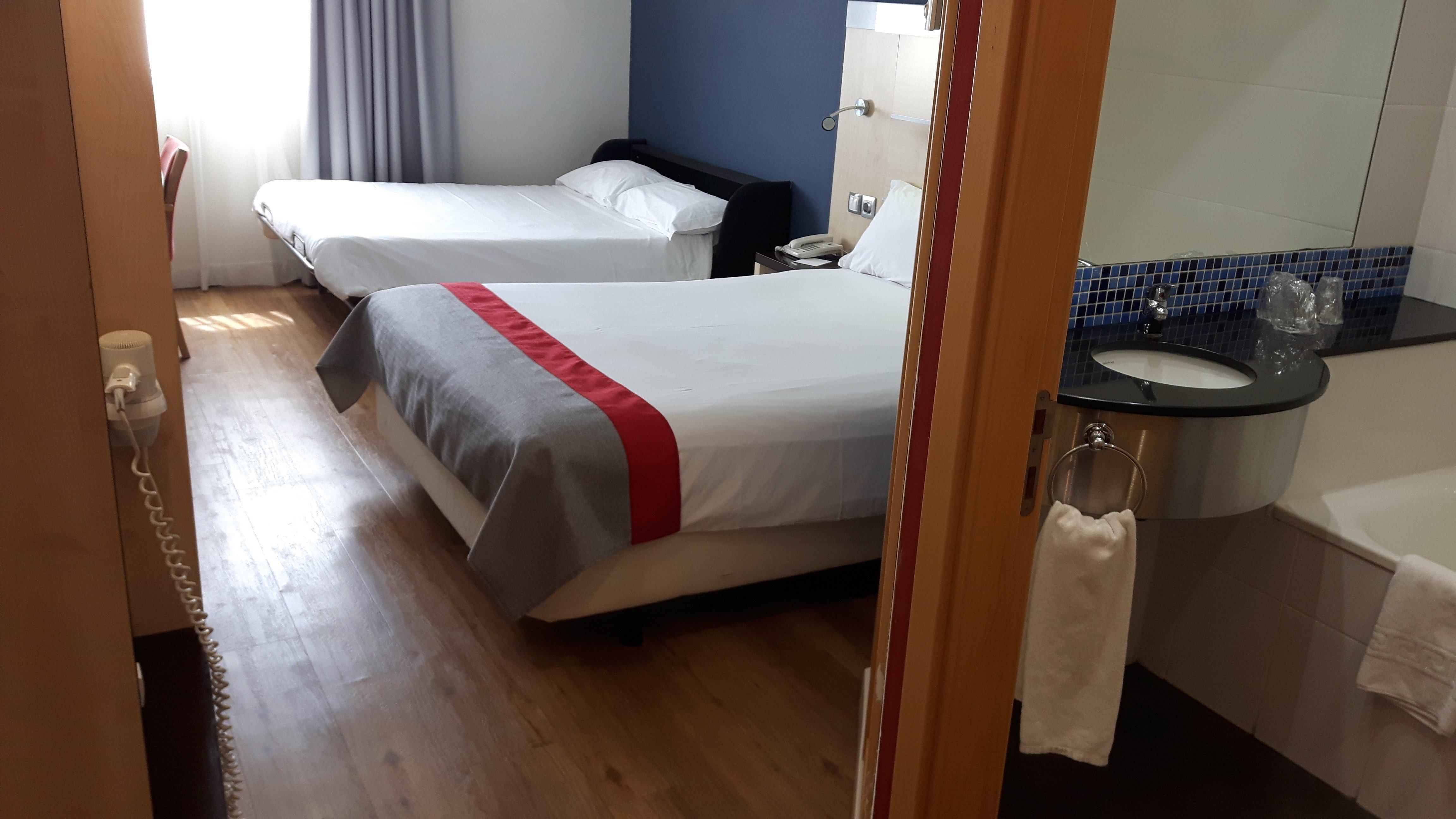 Hotel Express Airport, An Ihg Málaga