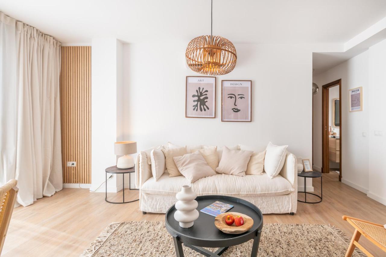 Malasana 13: Historic With Two Bedrooms * Malaga