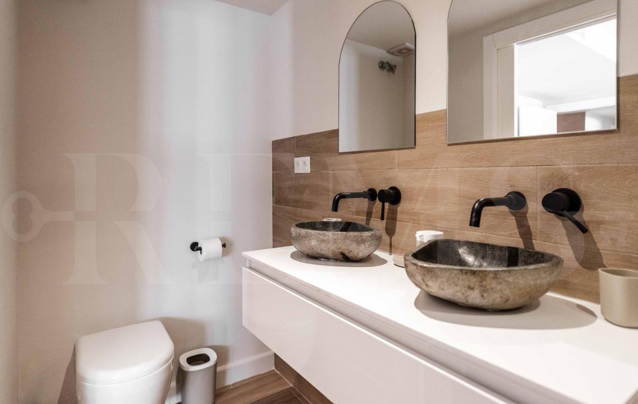 Idyllic&spacious W/ Parking - Center Apartamento *