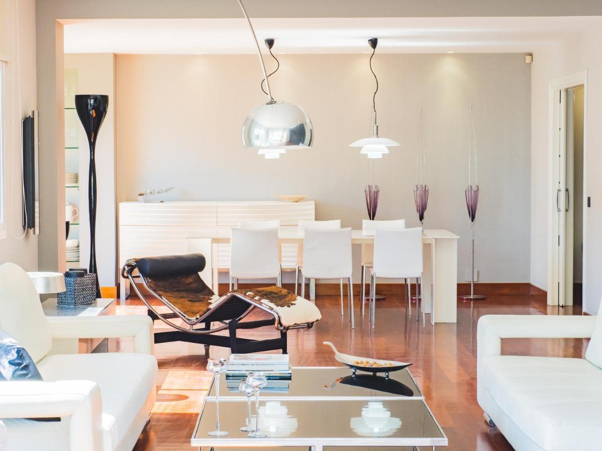 Cubo's Gibralfaro House Center *