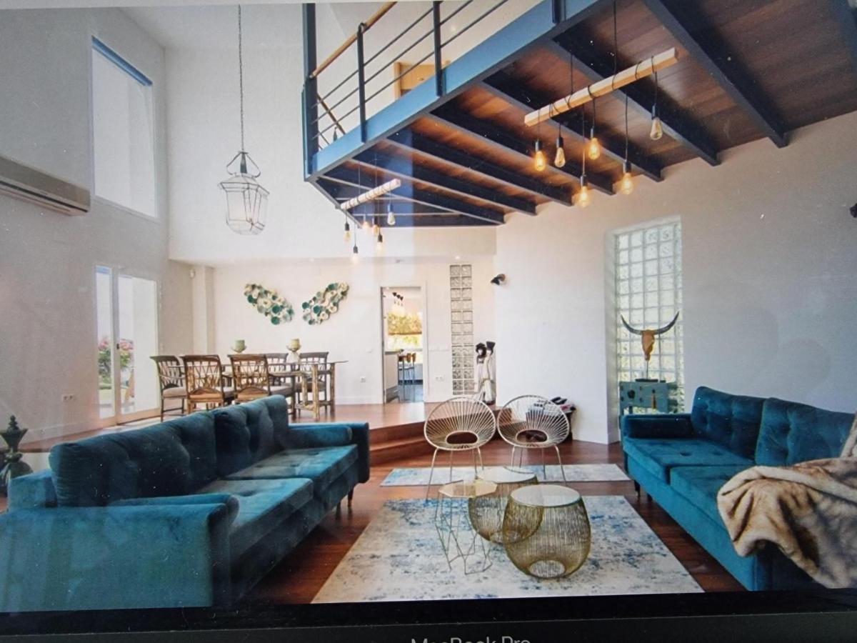 Villa Unique Modern House - Paseo Maritimo/center *