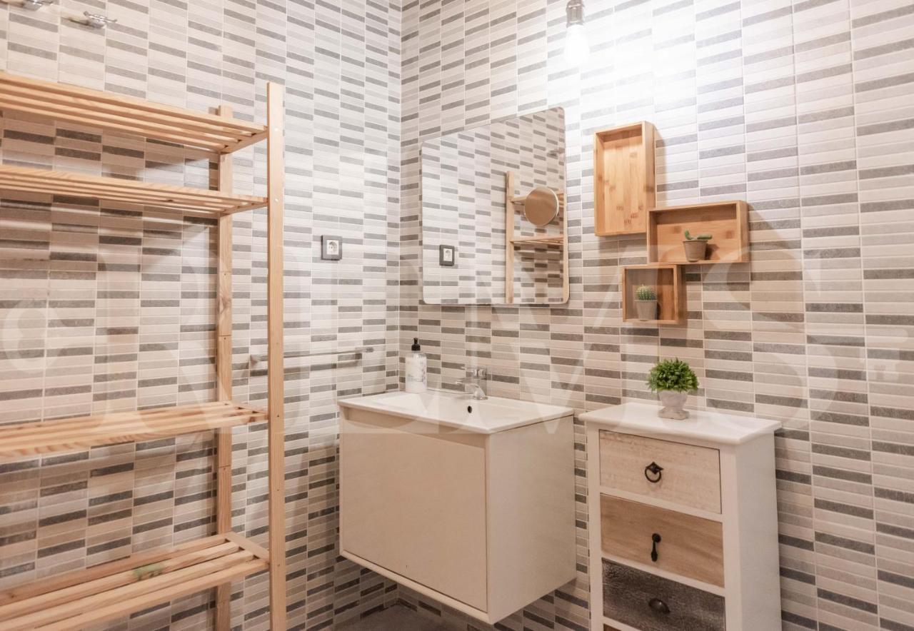 Elegant With Community Pool & Parking - Center Apartamento *