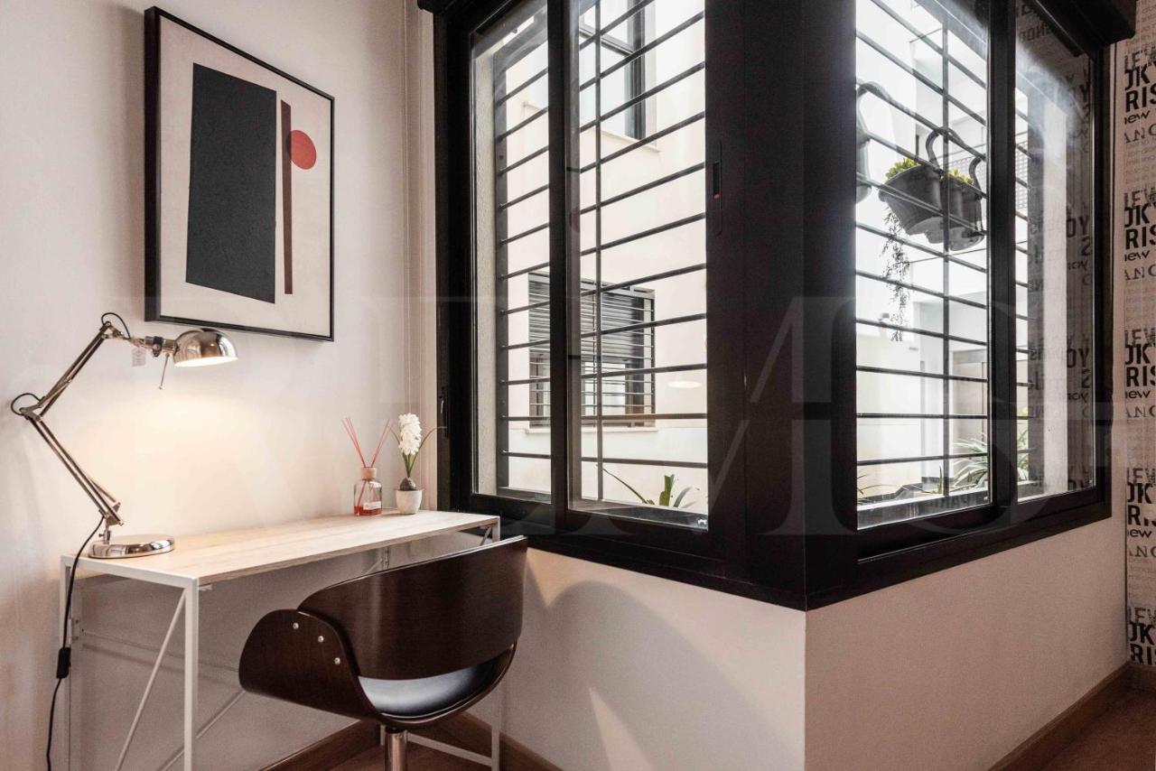 Apartamento Elegant With Community Pool & Parking - Center *