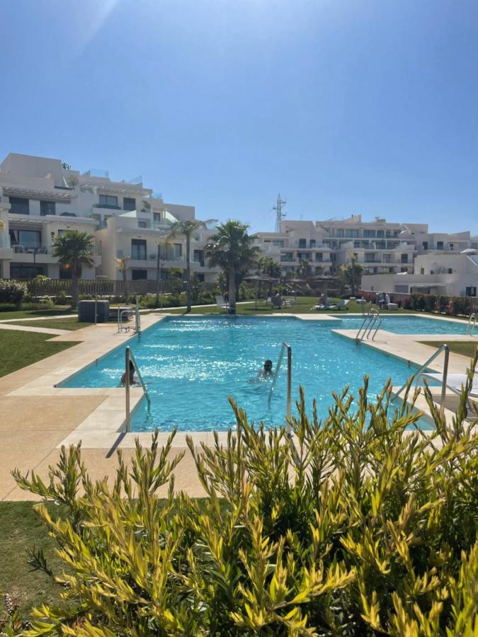 2-bedroom-apartment With A Terrace, Pool, Gym Apartamento