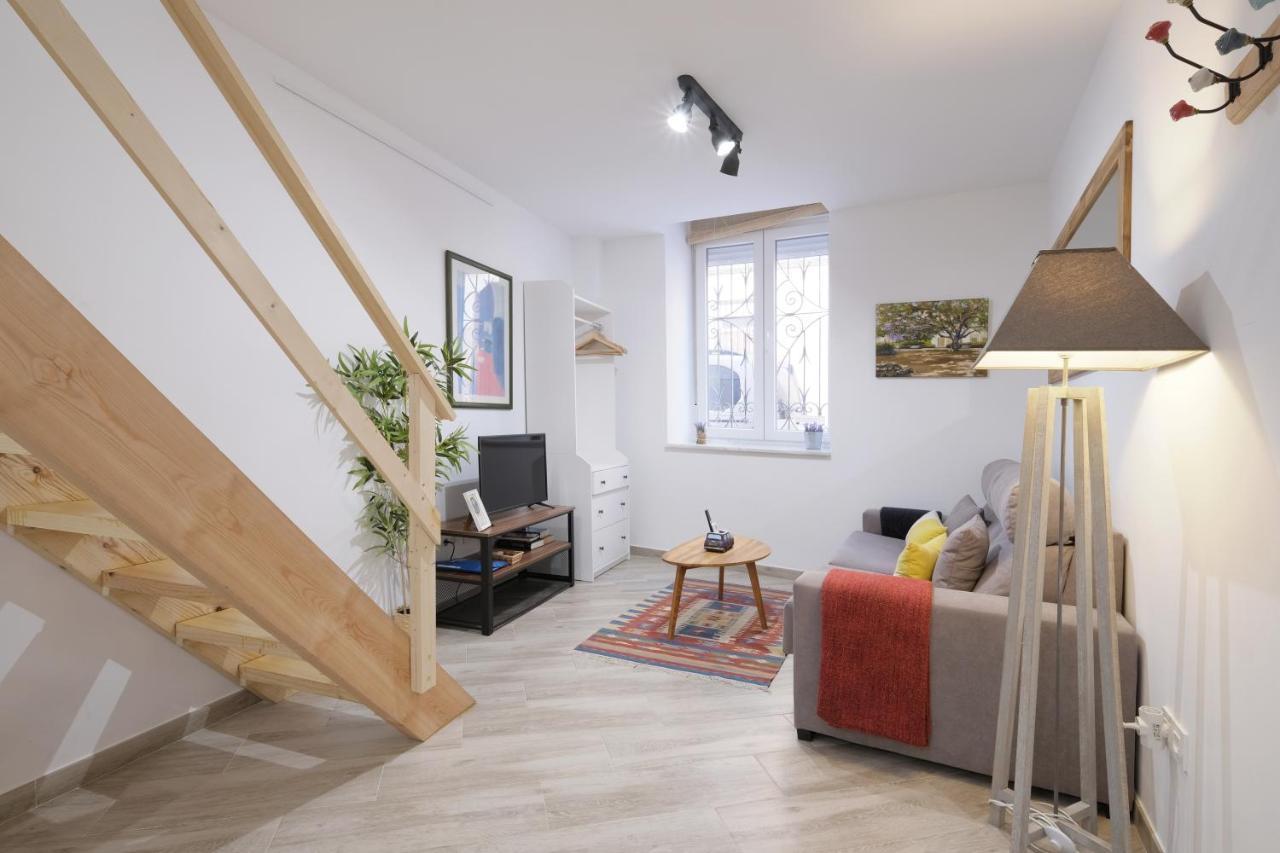 Apartment Malasana 51, New Art Apartment, Breakfast Included, Historic Center, Quite Neighborhood, Ml Malaga