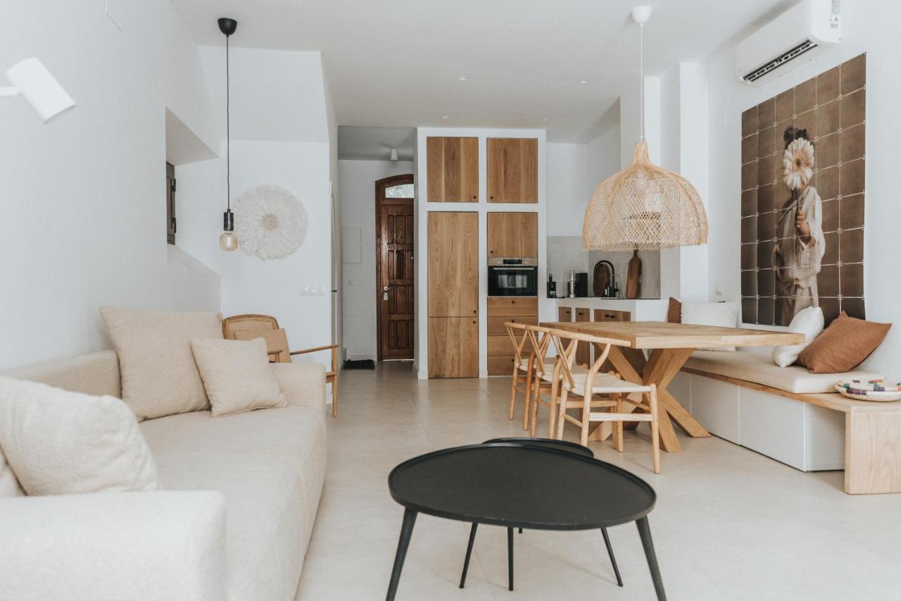 House On Walking Distance Pedregalejo Apartamento