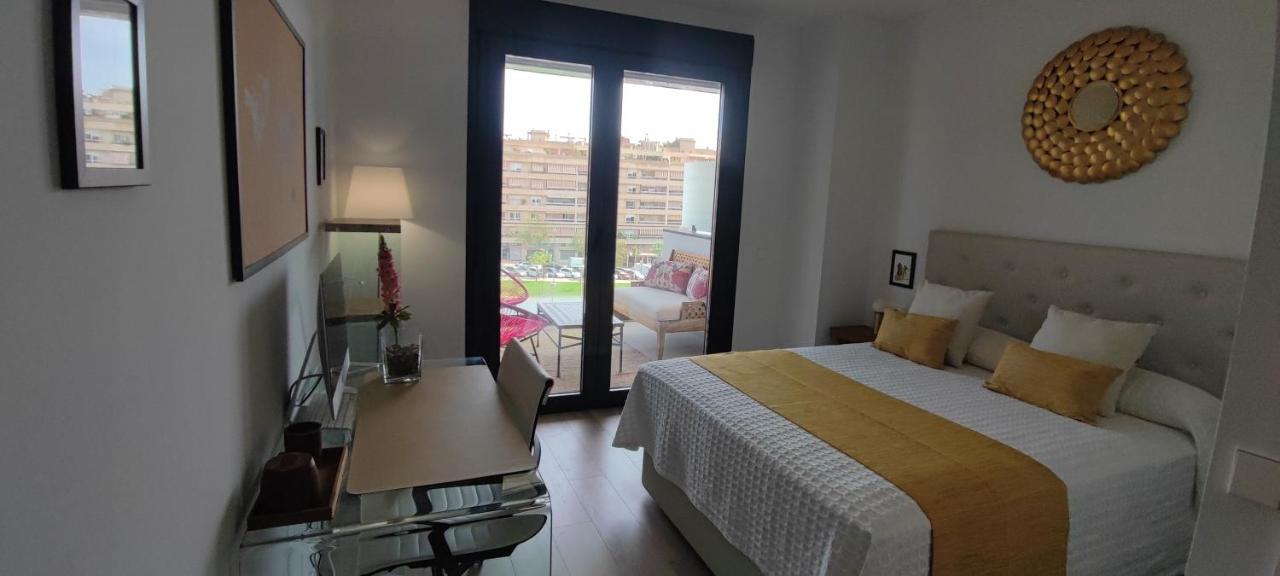 Teatinos Apartment