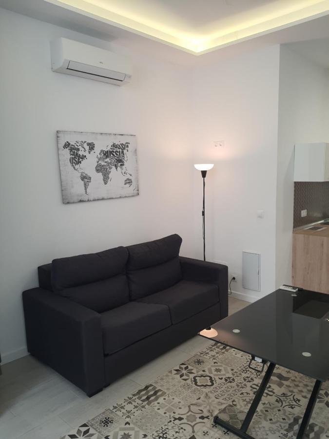 Hermoso Piso A 3 Min De La Estacion De Bus Y Tren Ave Apartment *
