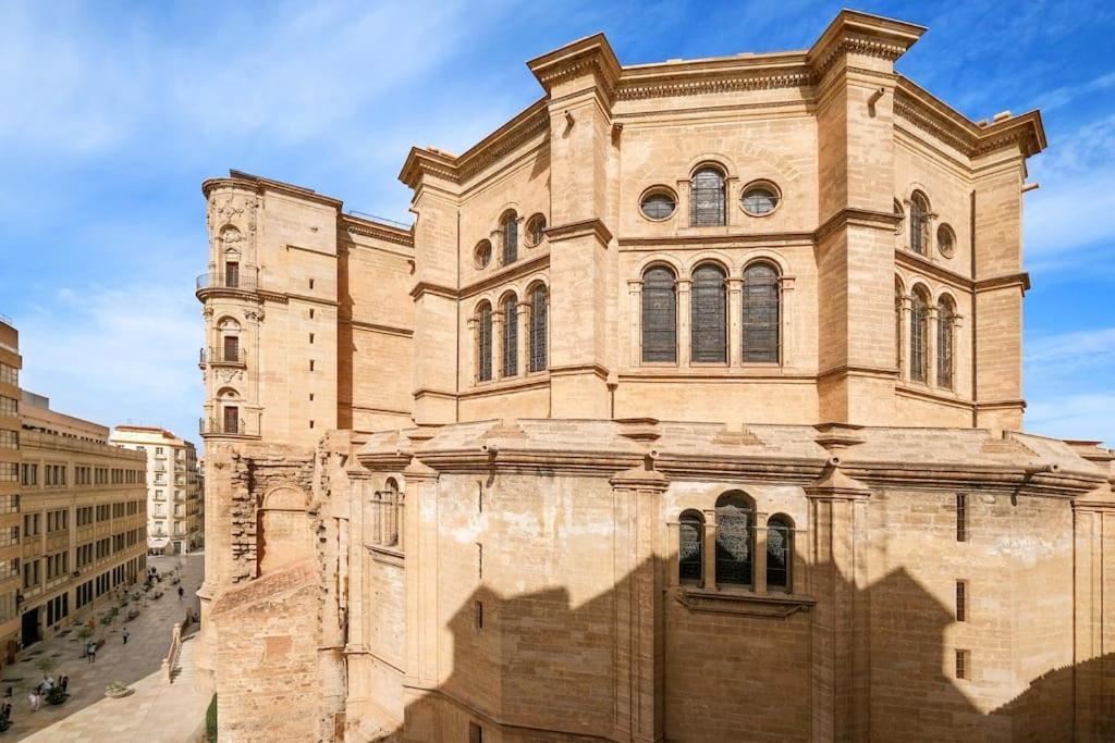 Con Parking Junto A Catedral Centro De Estreno! Apartamento