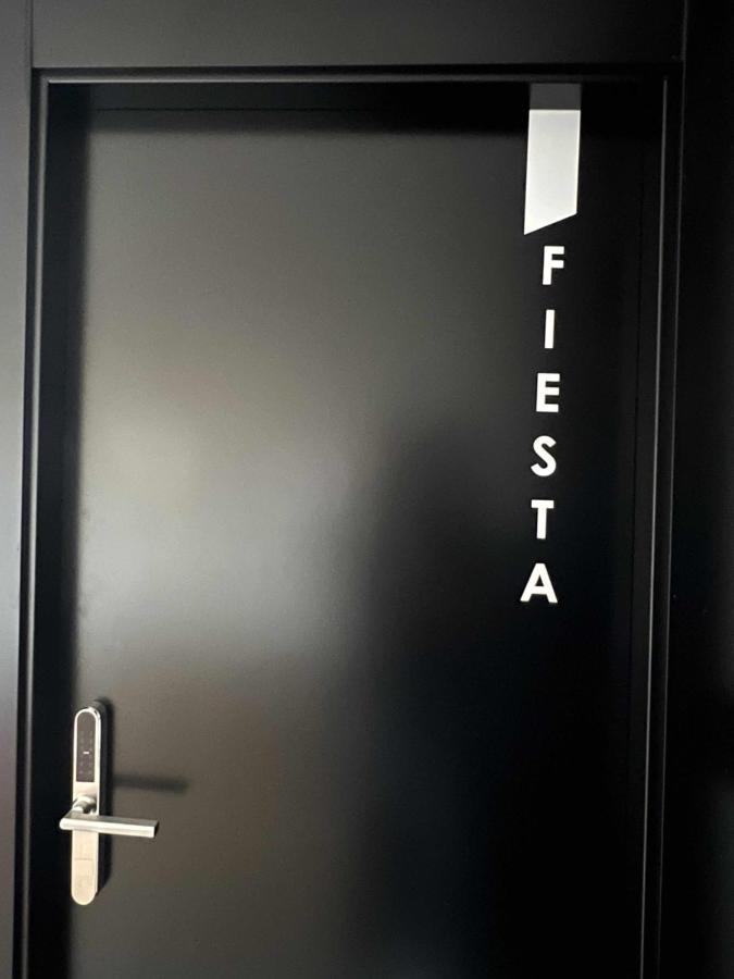 Fiesta Modern Y Luxury