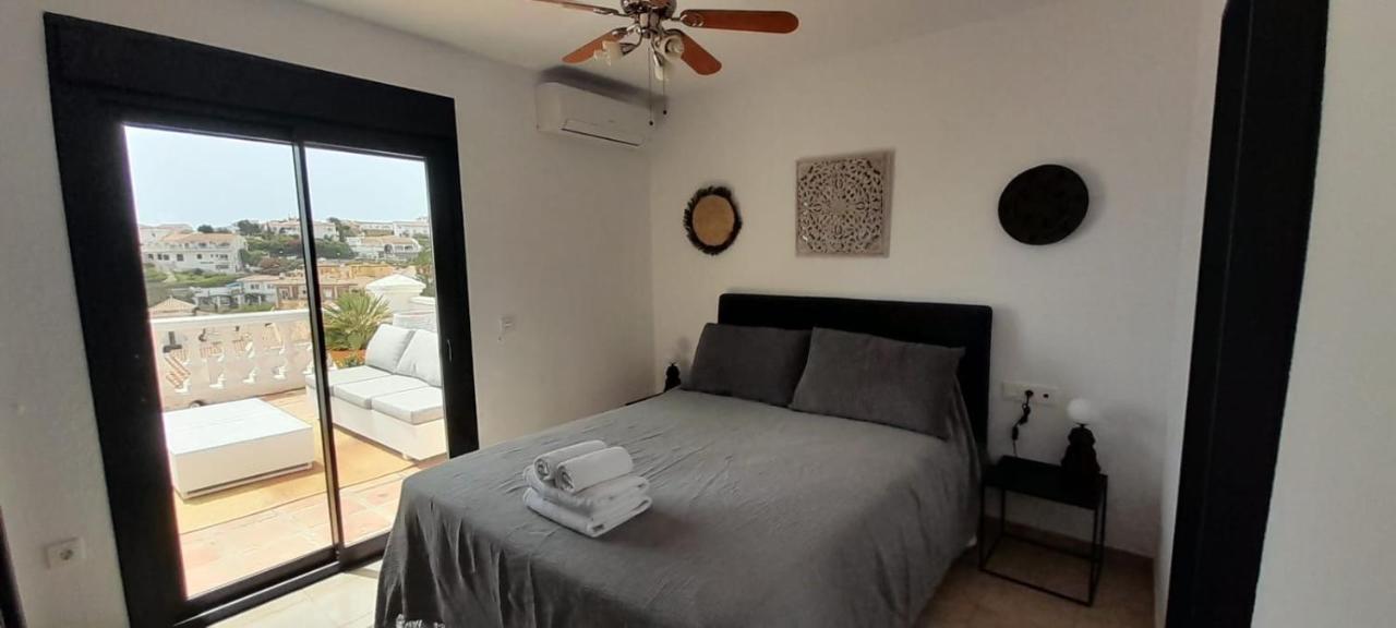 Apartamento Tropicana, Nerja - 2 Bedroom Private With Sea Views Málaga