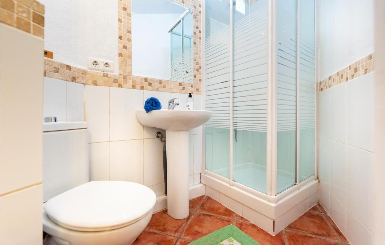 Pet Friendly In Iznate With Kitchen Сasa de vacaciones Málaga