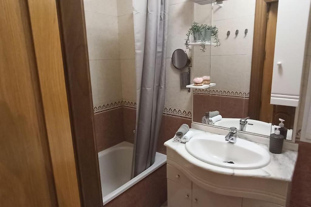 Apartamento Acogedor Apartamento ¡a 10 Minutos Del Centro De Málaga!