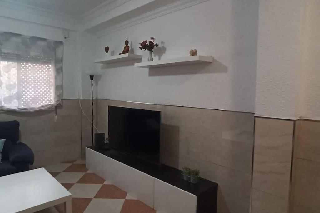 Acogedor Apartamento ¡a 10 Minutos Del Centro De Málaga! Apartamento