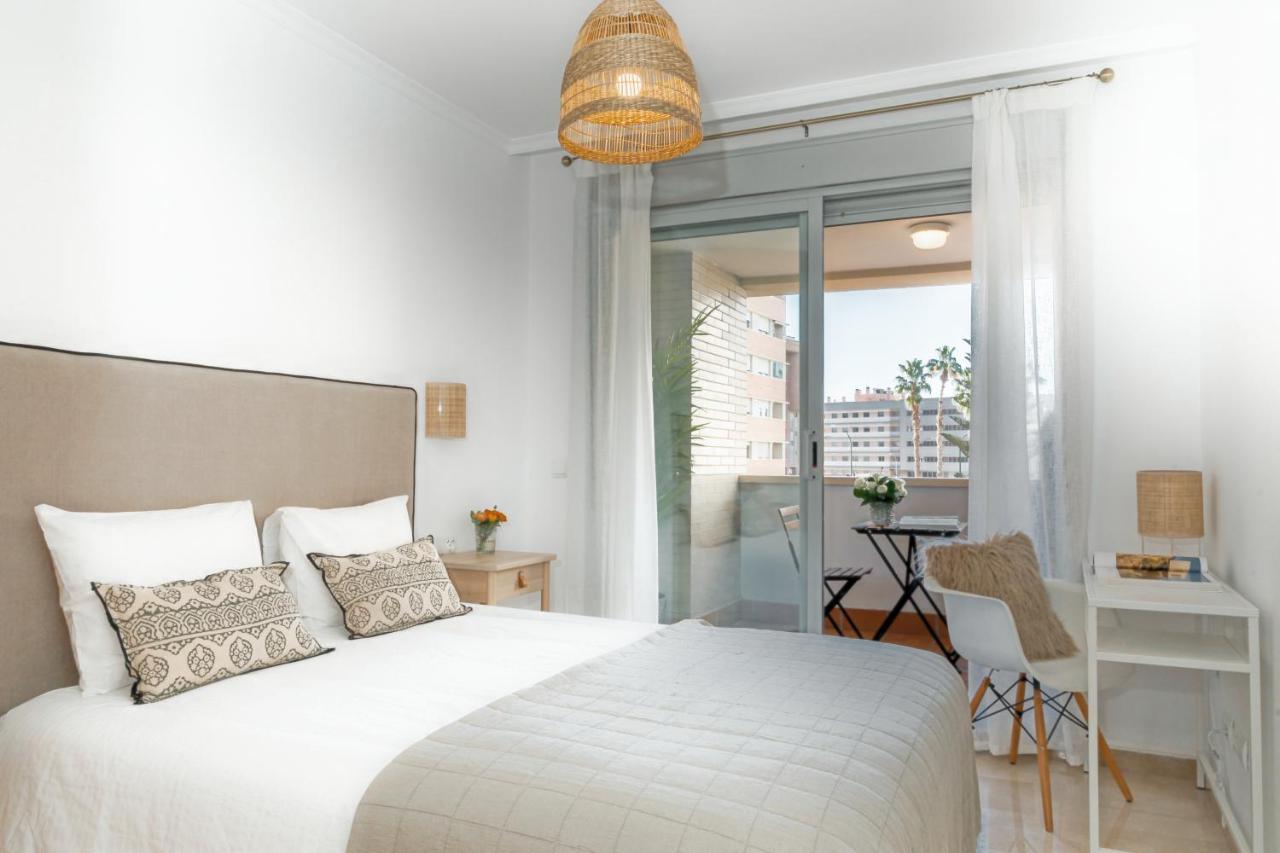 Precioso En Maria Zambrano Apartment