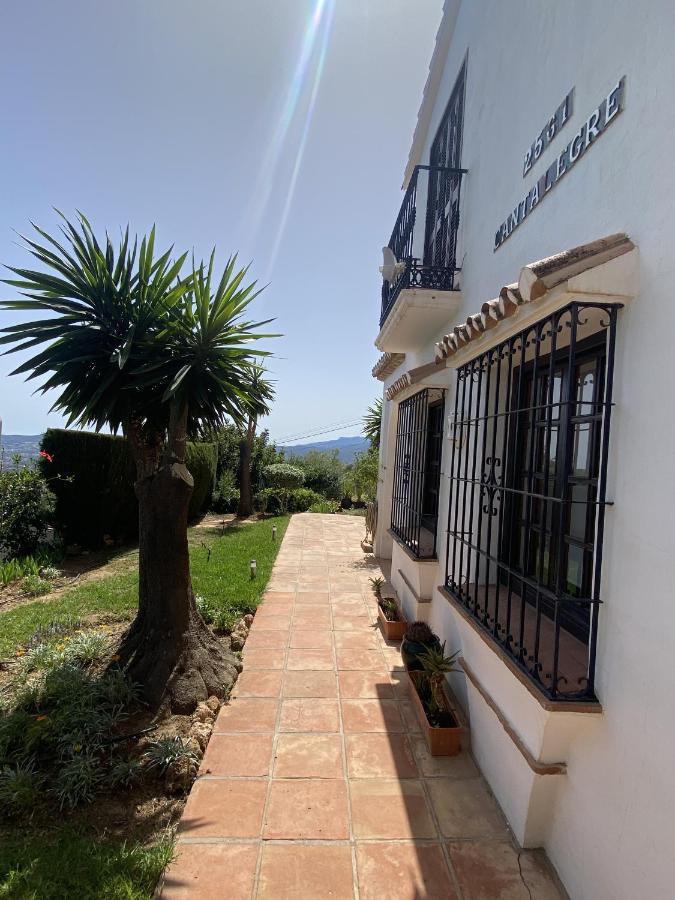 Terraced House In The Mountains With Fantastic View Сasa de vacaciones Málaga