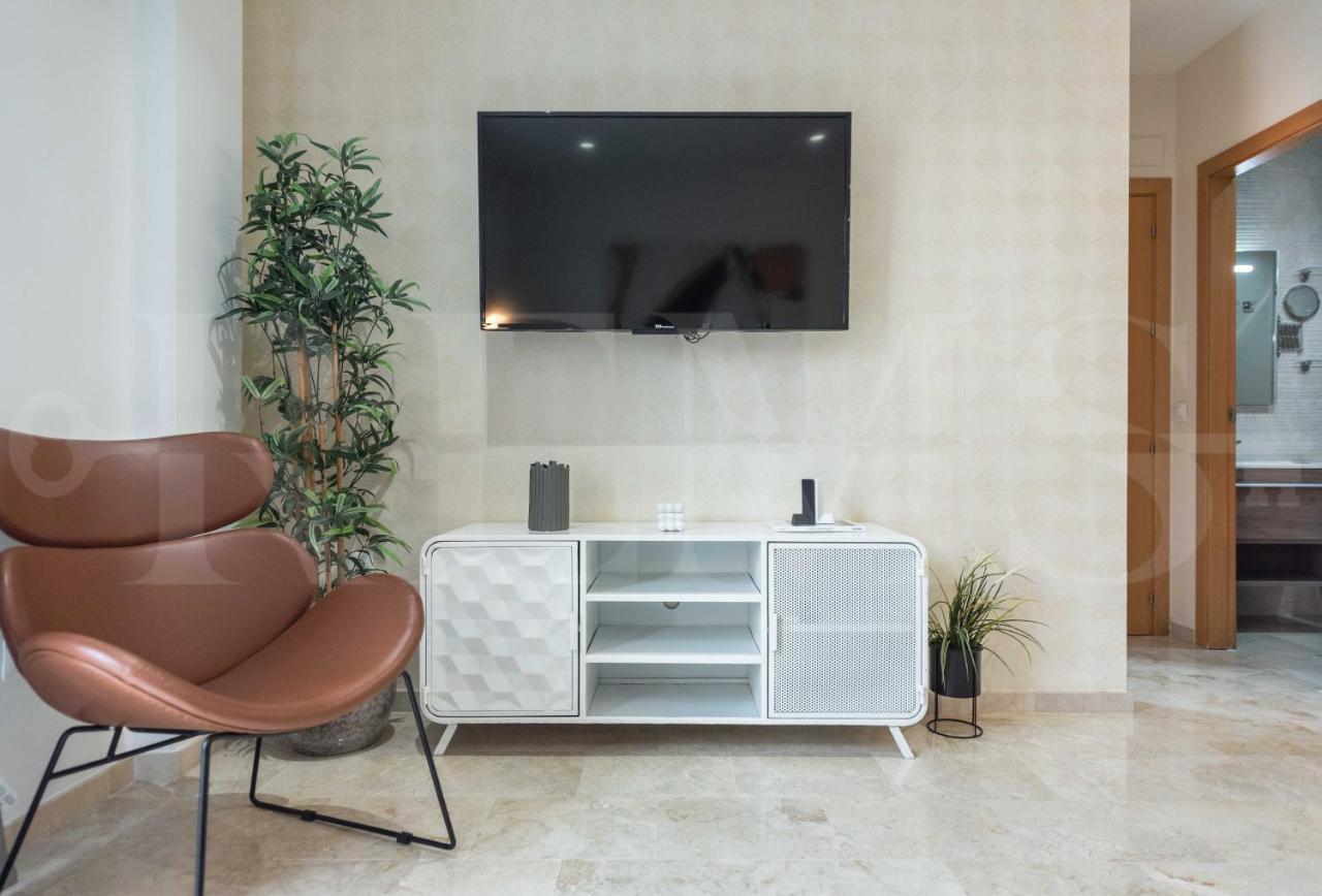 Lovely Duplex With Private Parking Near Center By Rems Malaga
