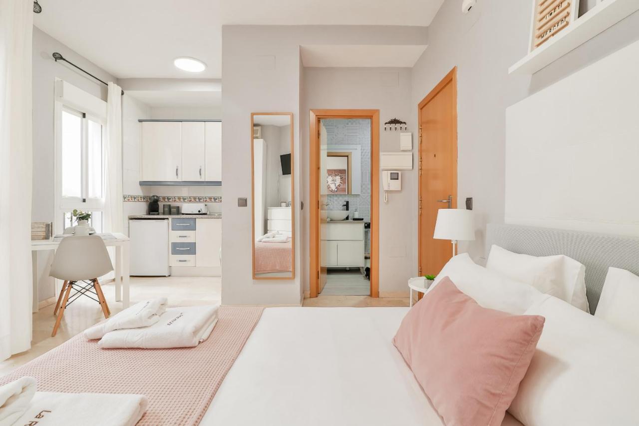 C14 - Studio Close To Historical Center Apartment *