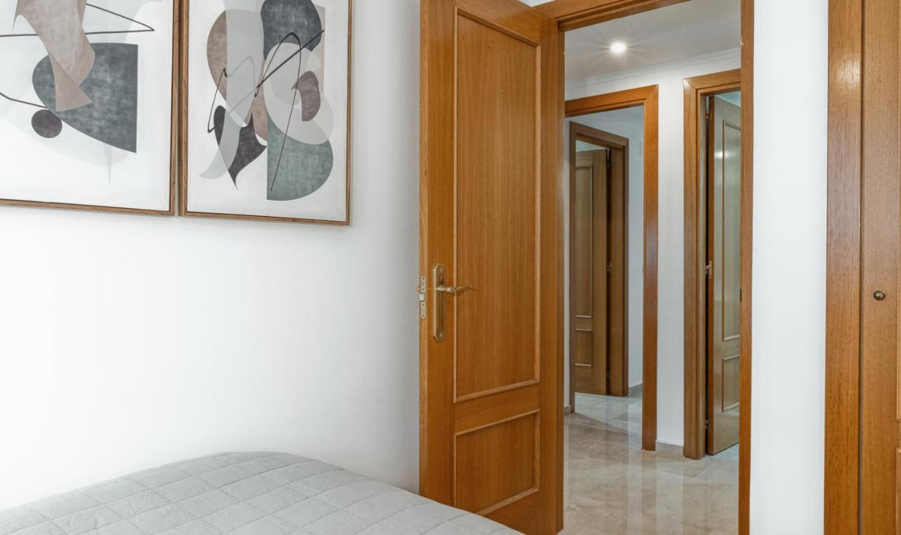Precioso En Maria Zambrano Apartment
