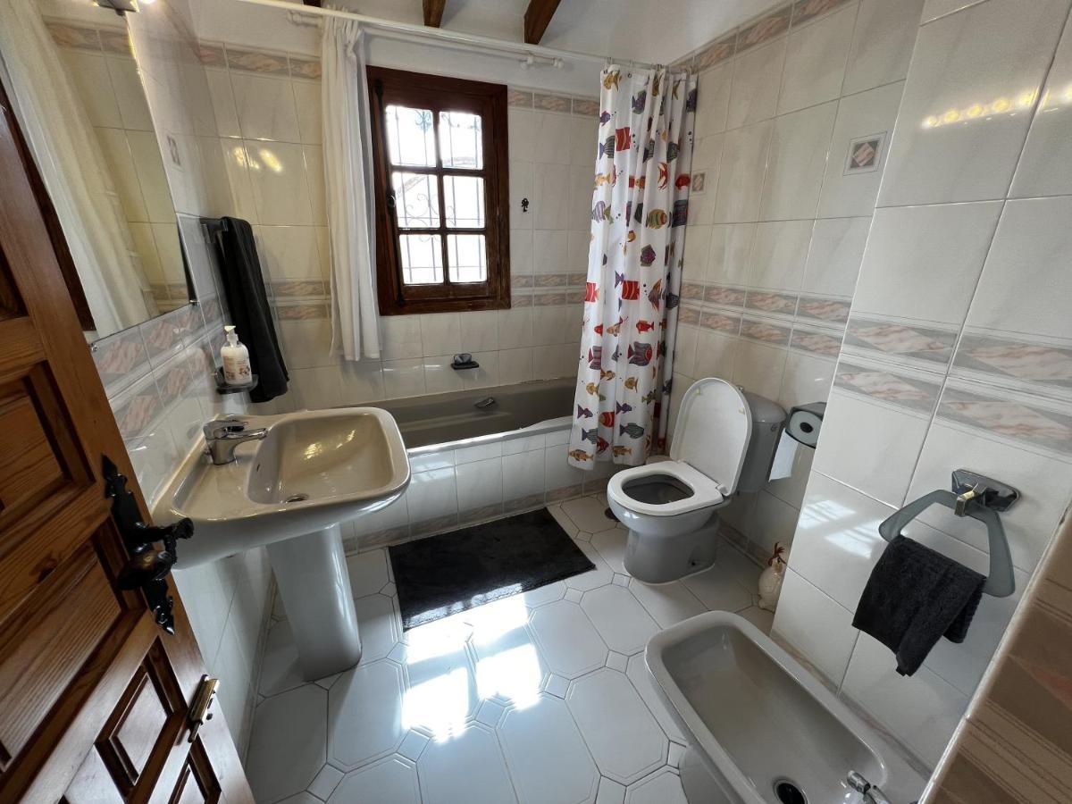 Terraced House In The Mountains With Fantastic View Сasa de vacaciones *