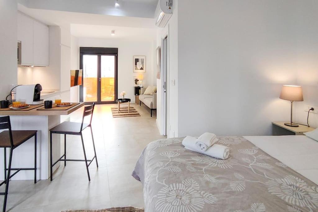 Charming Studio In Center By Sharingco. Apartamento Málaga