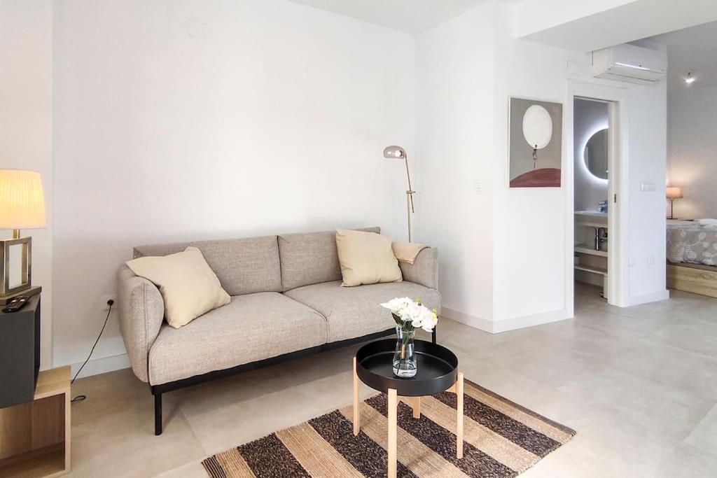 Charming Studio In Center By Sharingco. Málaga