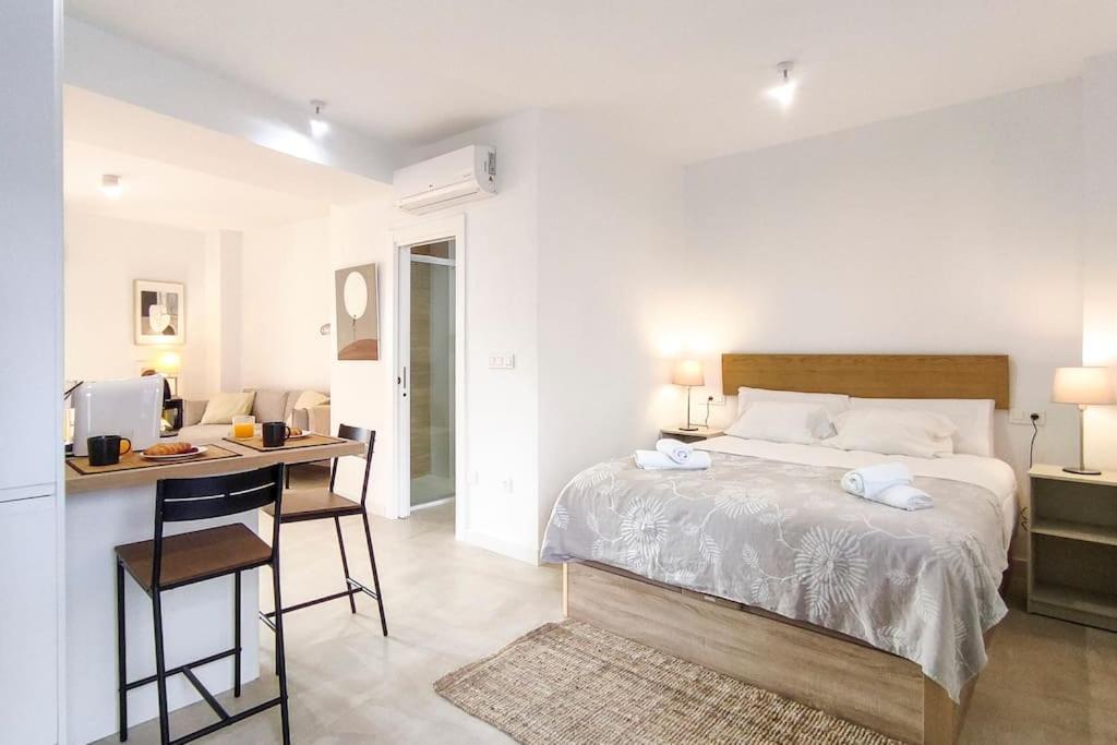 Charming Studio In Center By Sharingco. Málaga