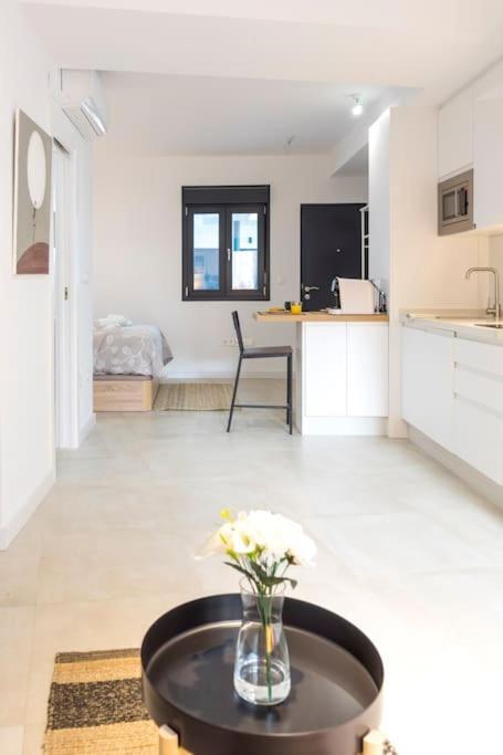 Charming Studio In Center By Sharingco. Apartamento Málaga