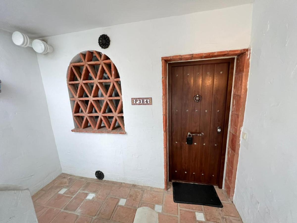 Malagatravelbook Piscina Y Parking Gratis * Málaga