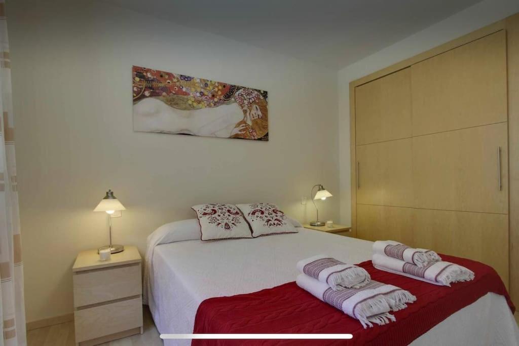 Pacifico 1º Linea De Playa Con Piscina Y Parking Apartamento