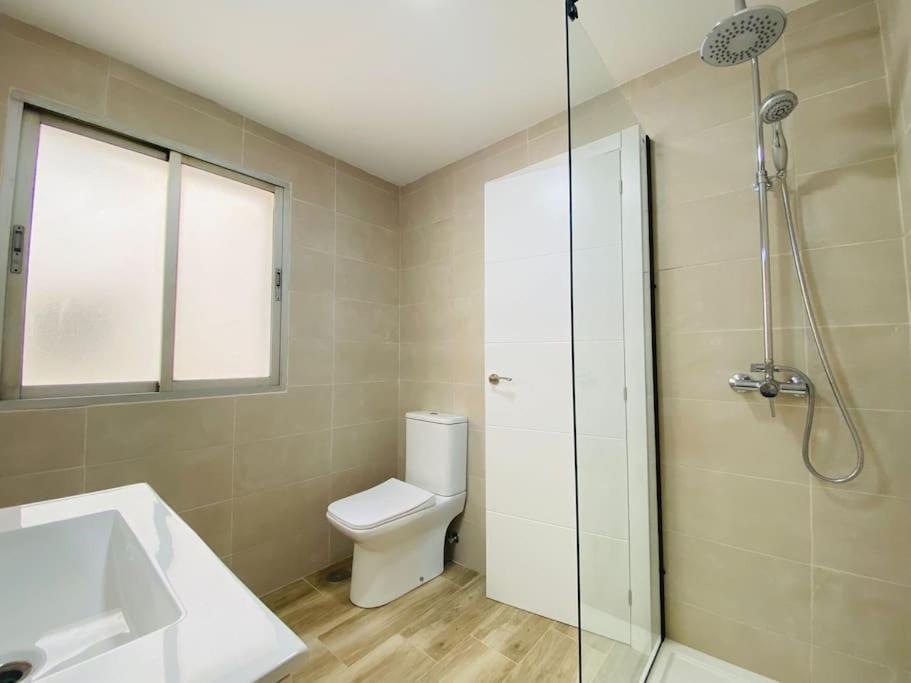 Apartamento Almirante 1º Linea De Playa Con Parking *