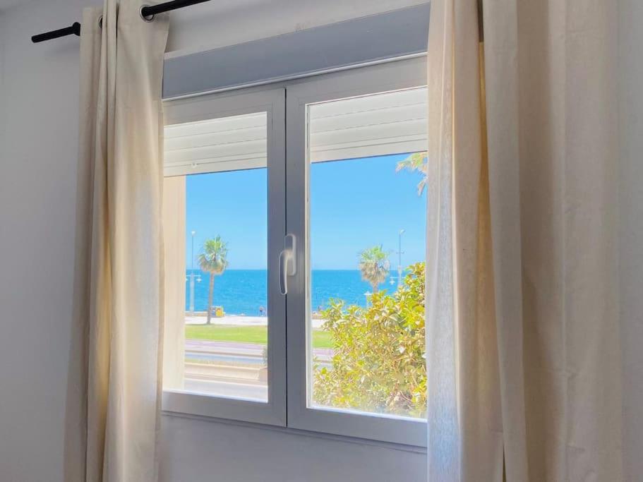 Almirante 1º Linea De Playa Con Parking Apartamento *