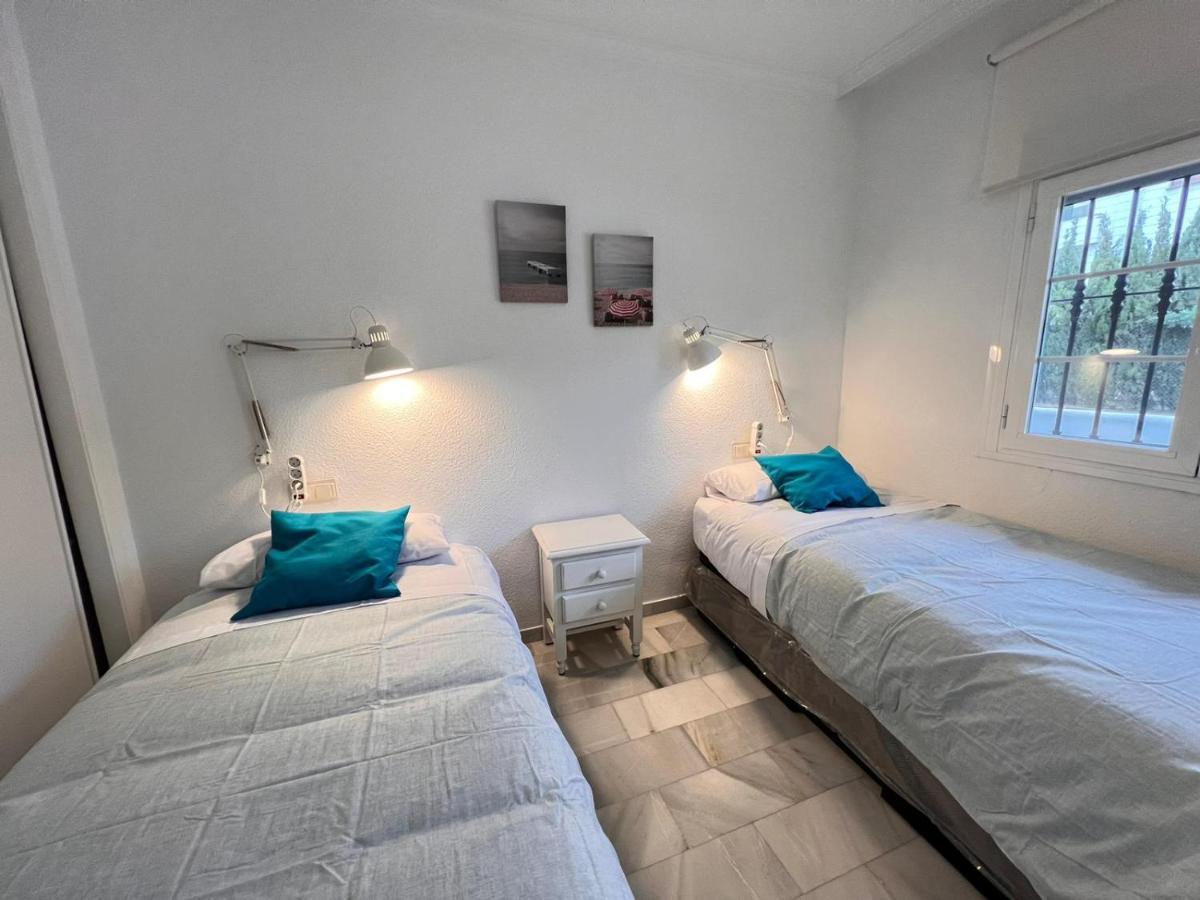 Malagatravelbook Piscina Y Parking Gratis * Málaga